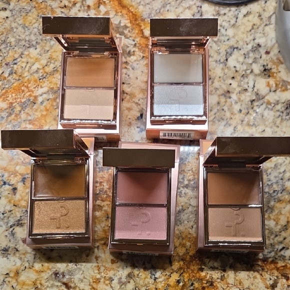 Patrick Ta Major Glow Creme and Powder Light Reflecting Highlighter Duos - Picture 2 of 3